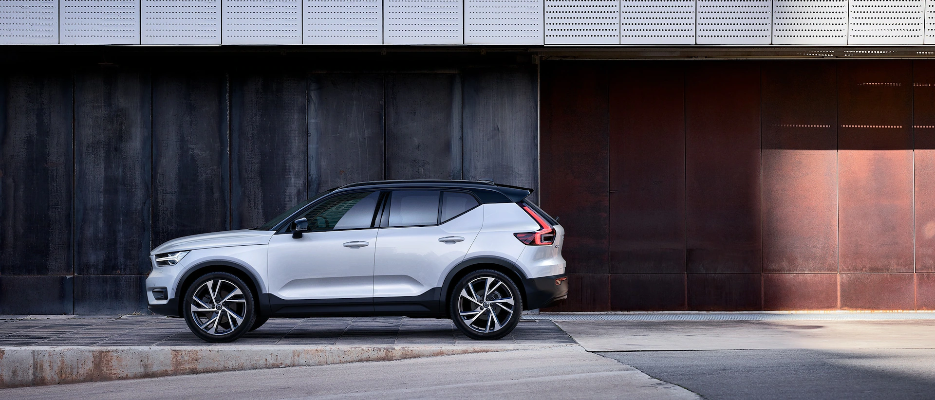 xc40-hero-21×9-1